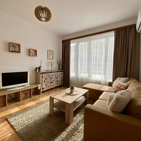 Апартамент Lovely In The Heart Of *